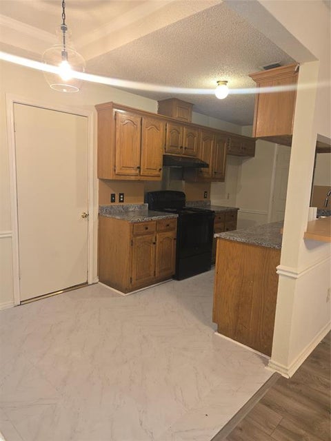 Tiny photo for 108 Tara Circle, Lancaster, TX 75146 (MLS # 21394652)