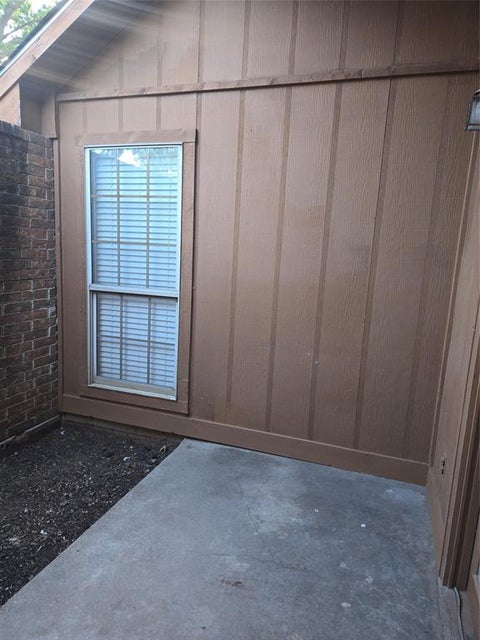 Tiny photo for 108 Tara Circle, Lancaster, TX 75146 (MLS # 21394652)