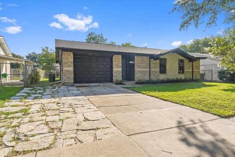 4918 Stagecoach Lane Garland TX 75043
