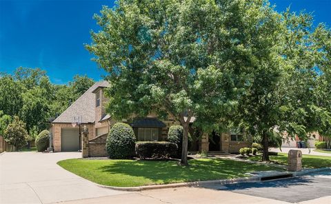 Tiny photo for 6208 Riverview Circle, Fort Worth, TX 76112 (MLS # 20954666)