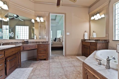 Tiny photo for 6208 Riverview Circle, Fort Worth, TX 76112 (MLS # 20954666)