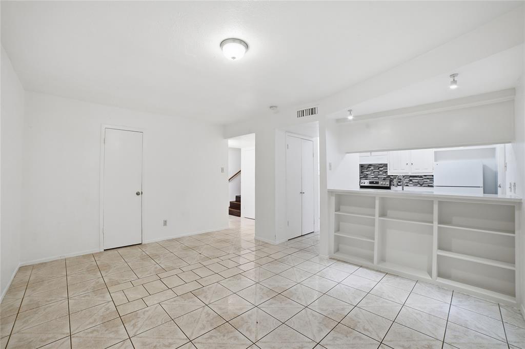 Garland, Texas 75043, United States, 4 Bedrooms Bedrooms, ,3 BathroomsBathrooms,Residential,Pending,236760