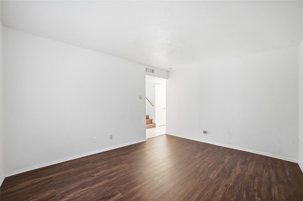 Garland, Texas 75043, United States, 4 Bedrooms Bedrooms, ,3 BathroomsBathrooms,Residential,Pending,236760