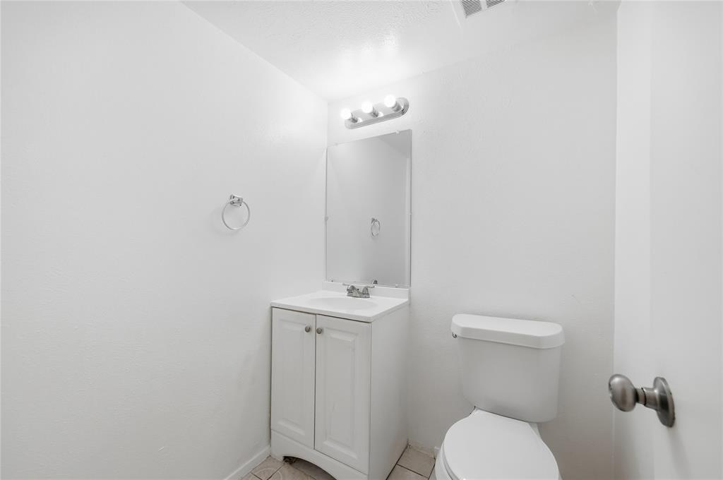 Garland, Texas 75043, United States, 4 Bedrooms Bedrooms, ,3 BathroomsBathrooms,Residential,Pending,236760