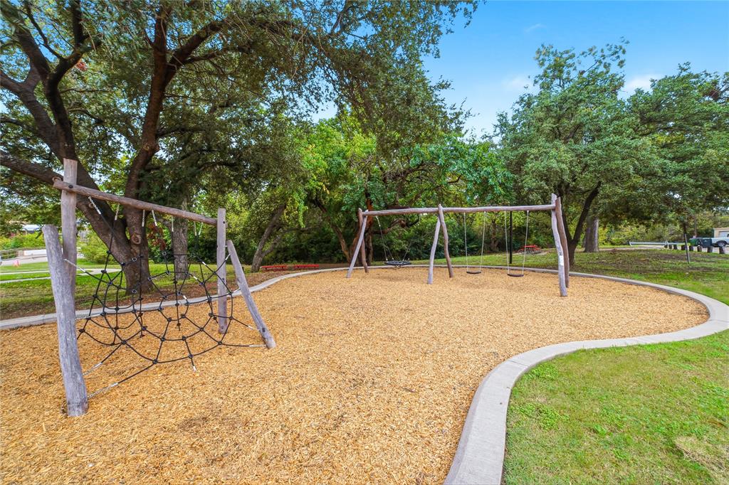 Garland, Texas 75043, United States, 4 Bedrooms Bedrooms, ,3 BathroomsBathrooms,Residential,Pending,236760