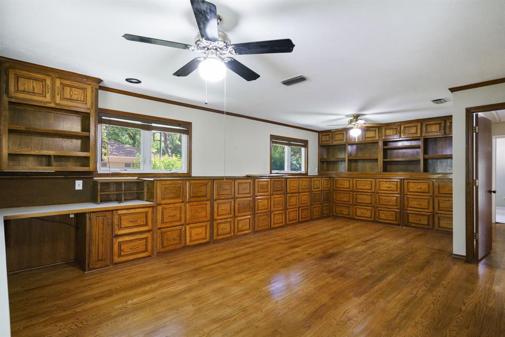 Hall & Livingston - Residential