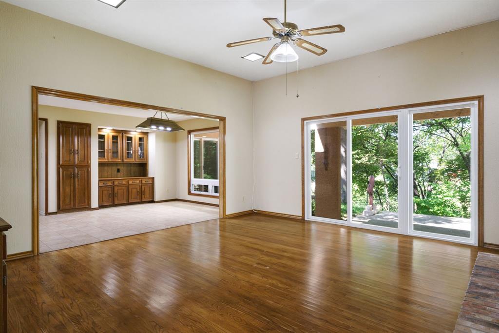 Hall & Livingston - Residential