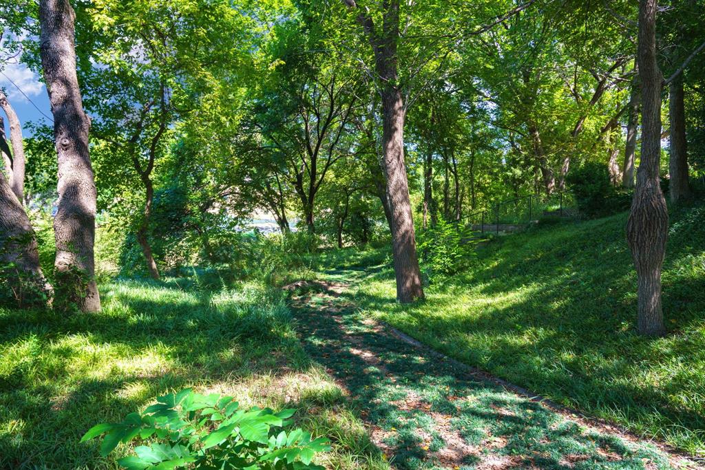 Hall & Livingston - Residential