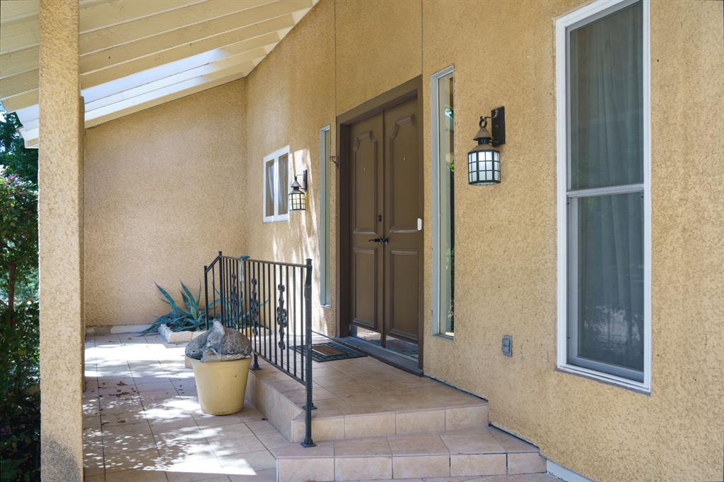 Hall & Livingston - Residential