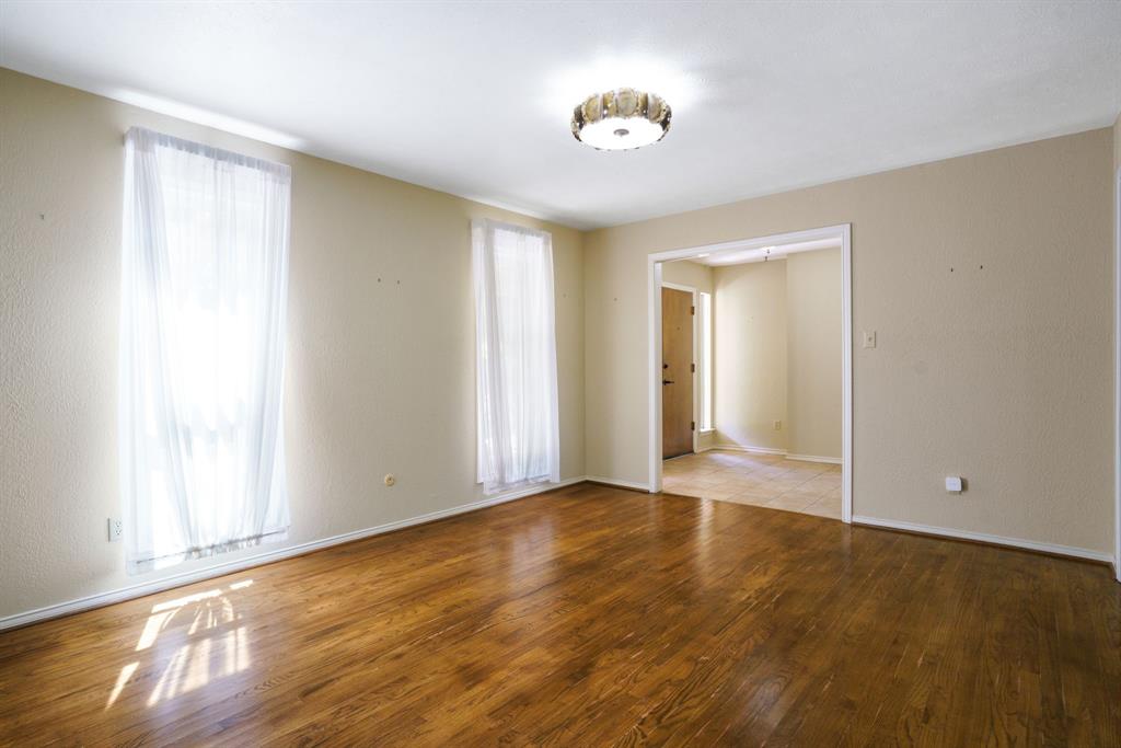 Hall & Livingston - Residential