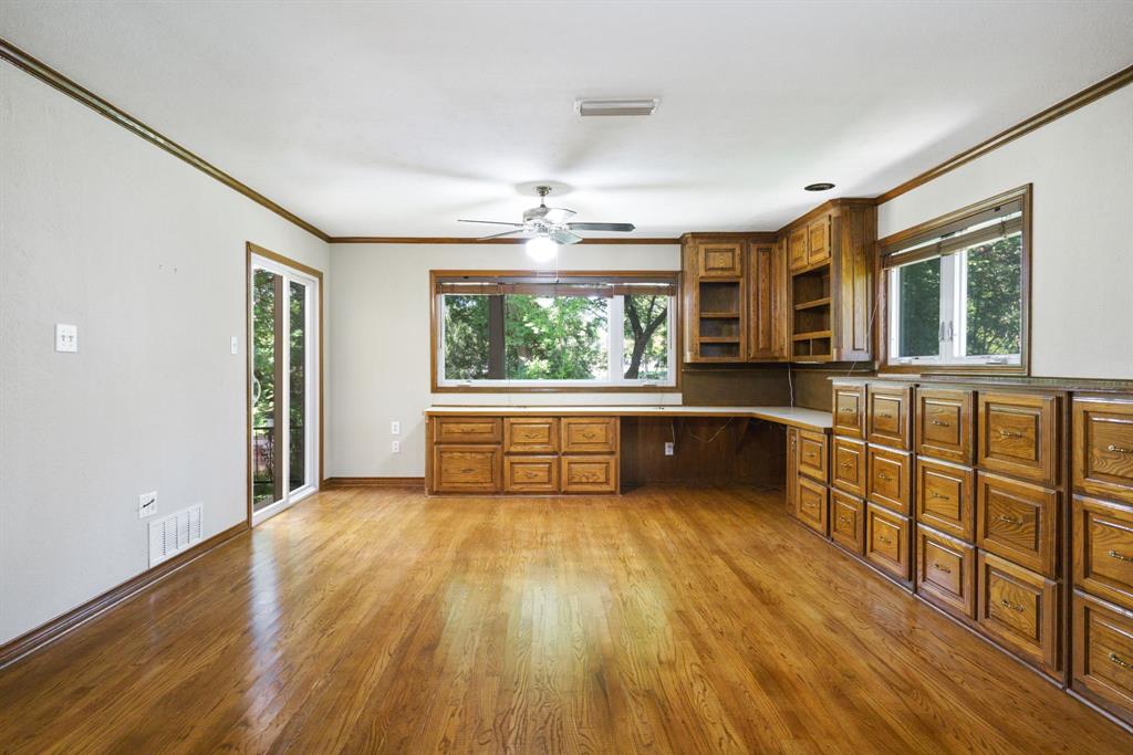 Hall & Livingston - Residential