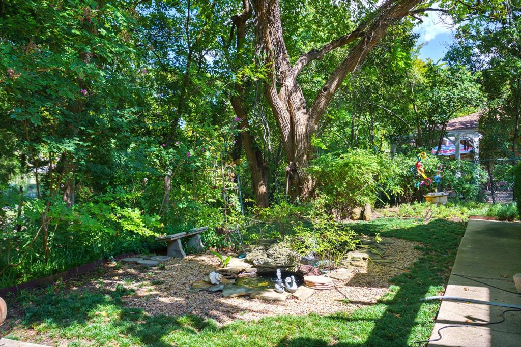 Hall & Livingston - Residential