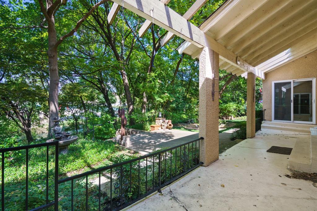 Hall & Livingston - Residential