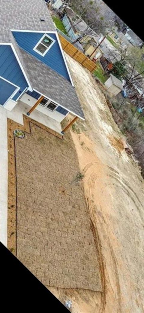 Photo of 2108 22nd, Fort Worth, TX 76164 (MLS # 21204347)