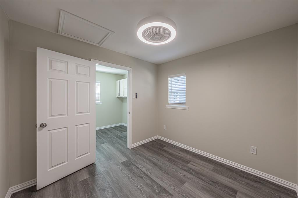 Oak Lawn - Residential