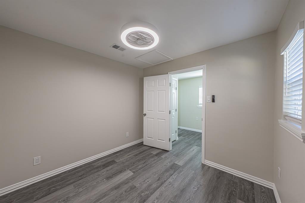 Oak Lawn - Residential