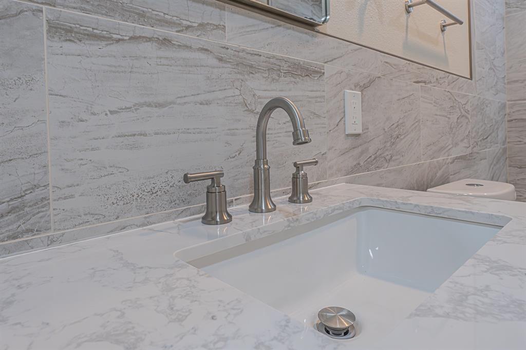 Oak Lawn - Residential