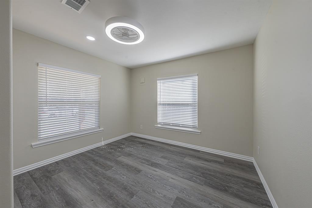 Oak Lawn - Residential