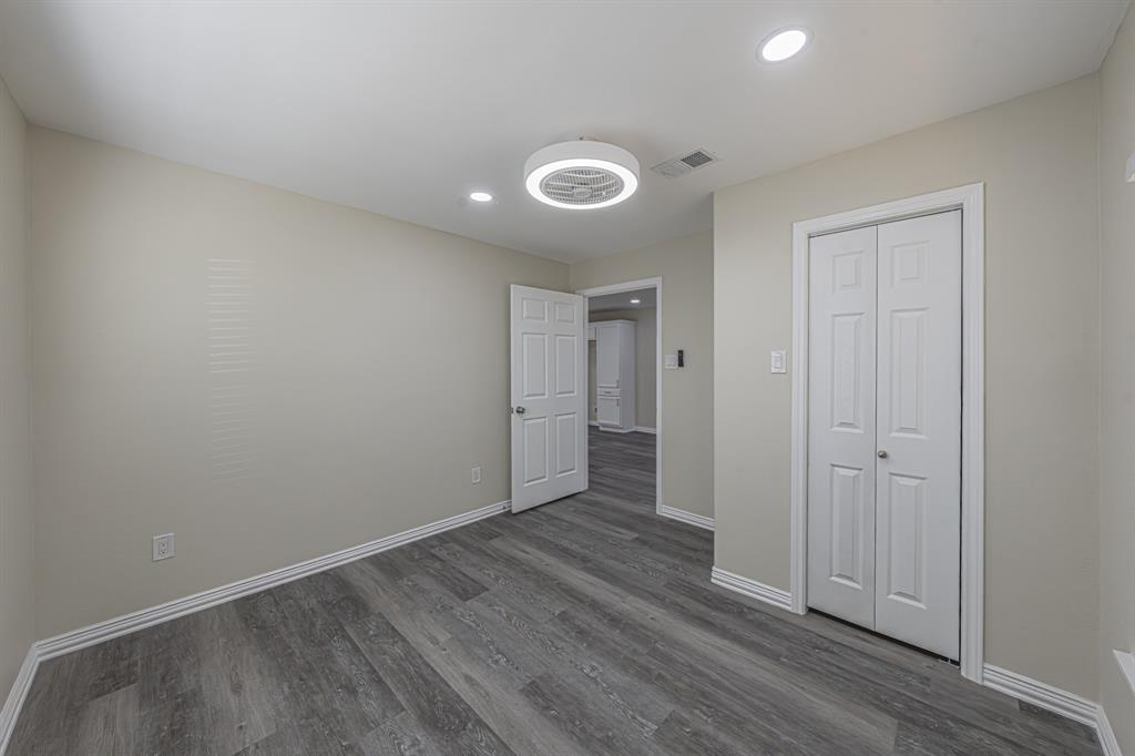 Oak Lawn - Residential