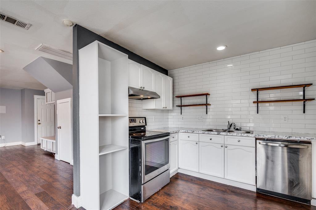 The Crest - Residential