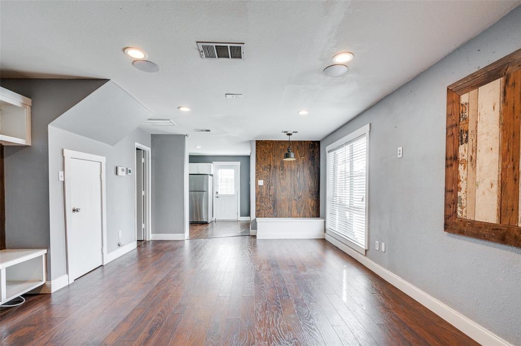 The Crest - Residential