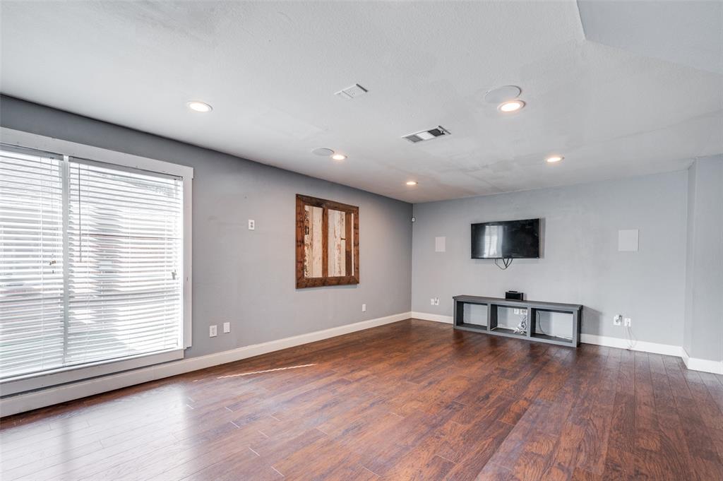 The Crest - Residential