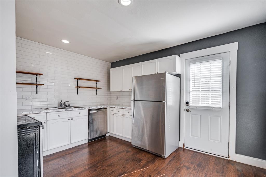 The Crest - Residential