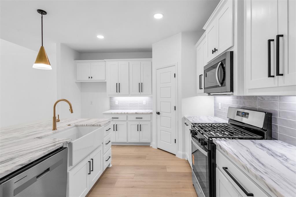 W.H. Meyers - Residential