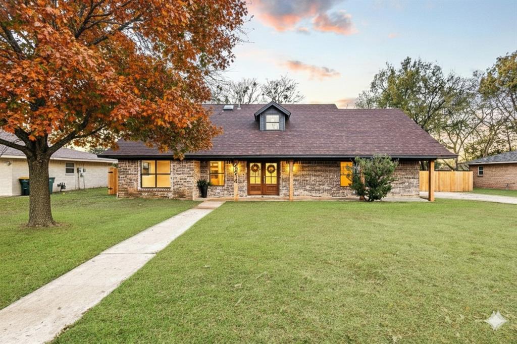 2214 Rex Cruse Drive