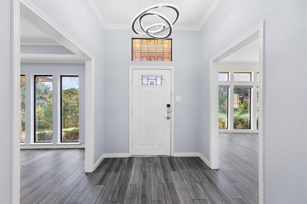1908 Lakehill Court