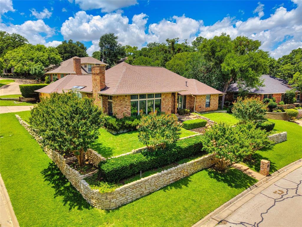 1908 Lakehill Court