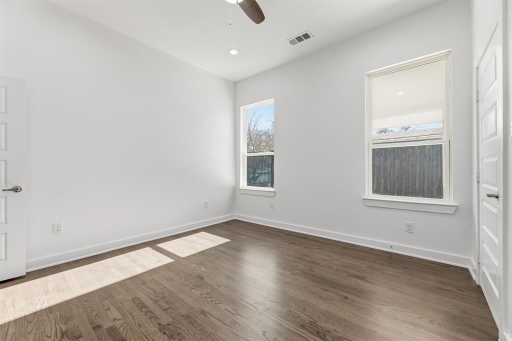 CAVENS 2ND COLONIAL AVE - Residential