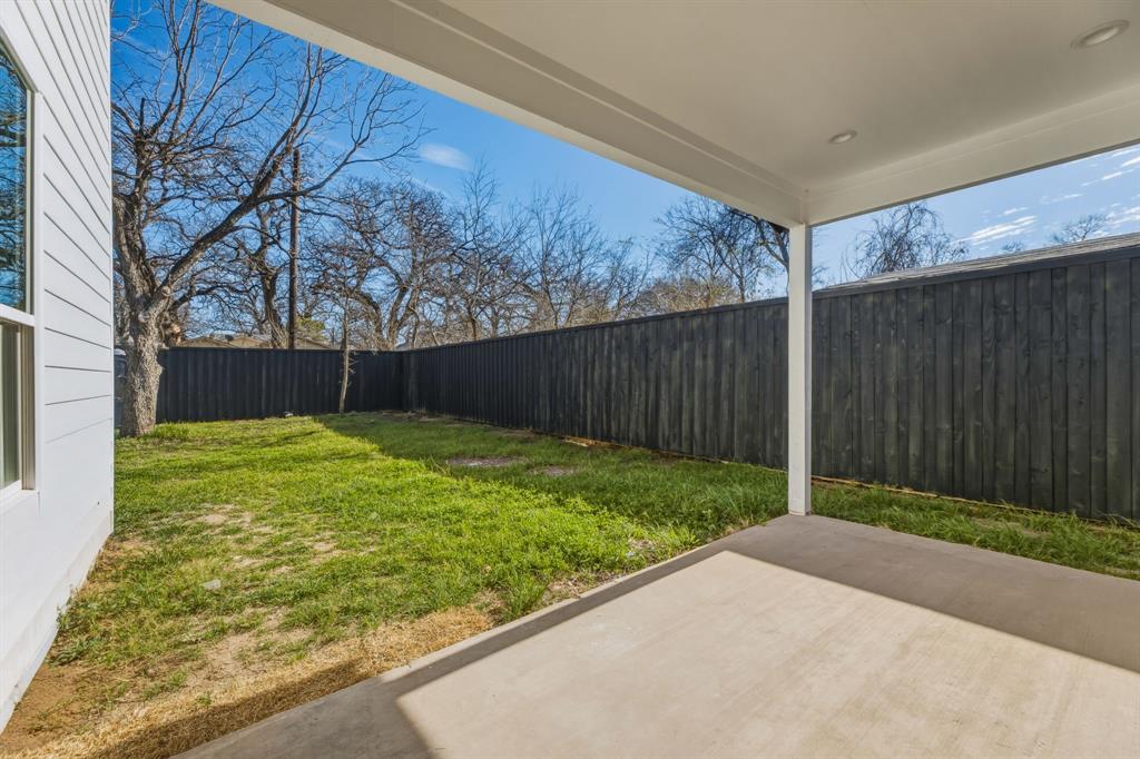 CAVENS 2ND COLONIAL AVE - Residential