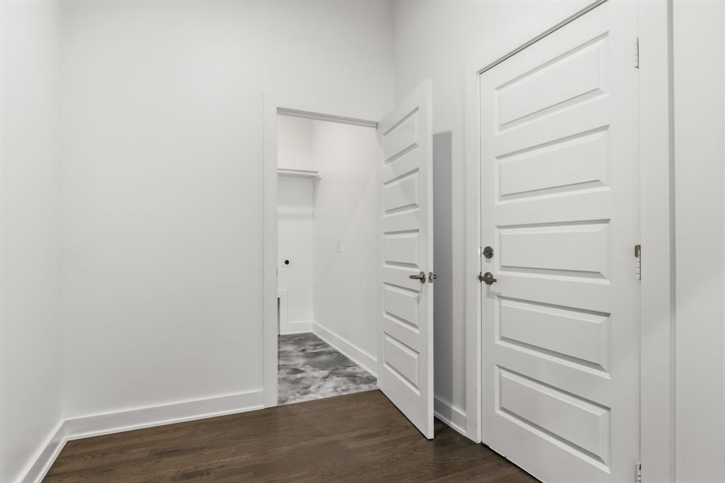 CAVENS 2ND COLONIAL AVE - Residential