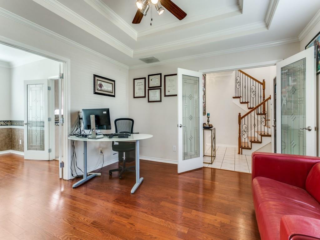 2704 River Forest Court