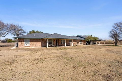 339 Crestview Drive Red Oak TX 75154