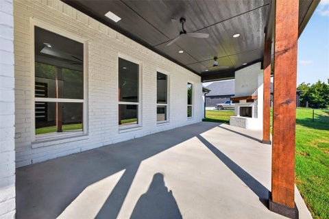 Tiny photo for 441 Silo Court, Waxahachie, TX 75167 (MLS # 21392769)