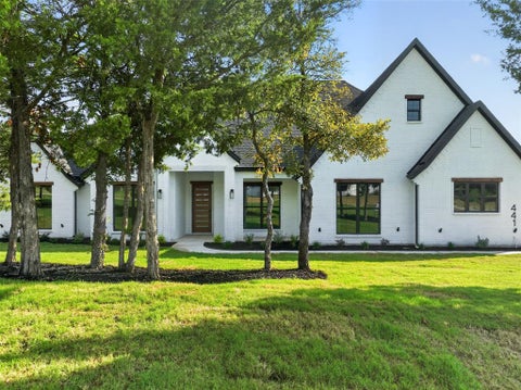 Photo of 441 Silo Court, Waxahachie, TX 75167 (MLS # 21392769)