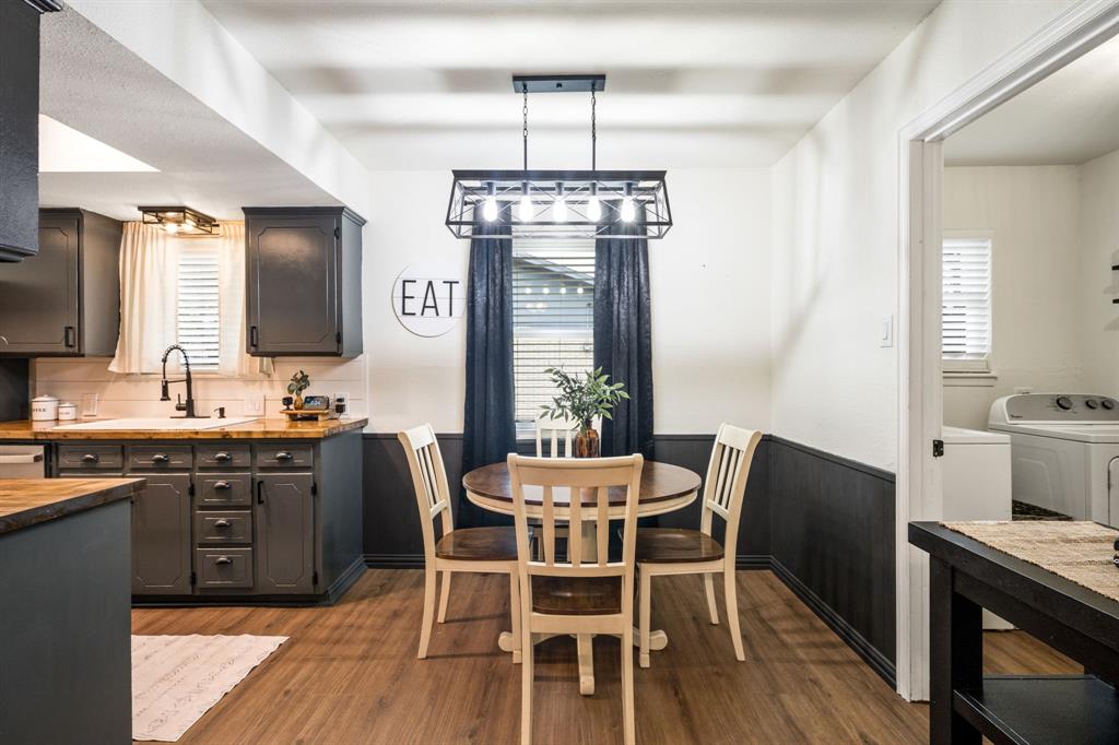 Colonial Ac #2 - Residential