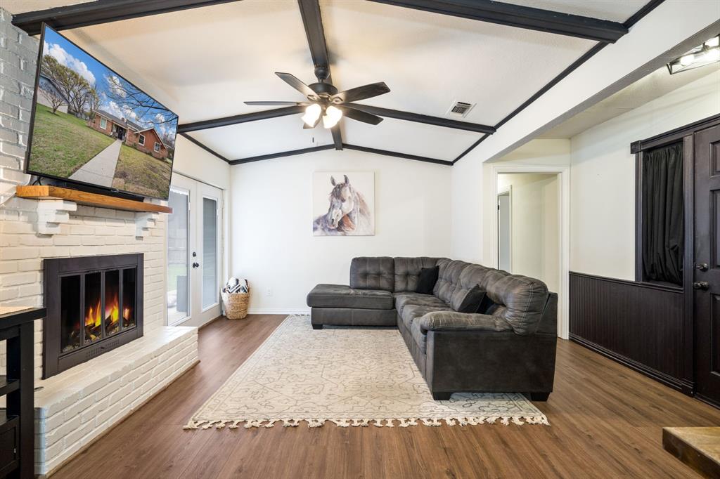 Colonial Ac #2 - Residential