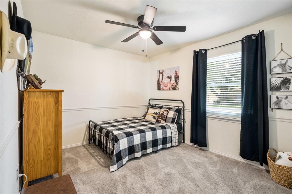 Colonial Ac #2 - Residential