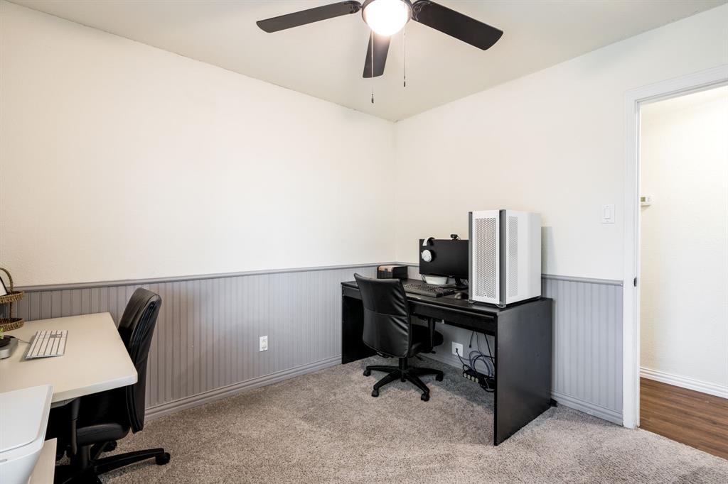 Colonial Ac #2 - Residential