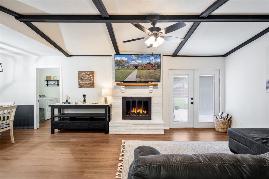 Colonial Ac #2 - Residential