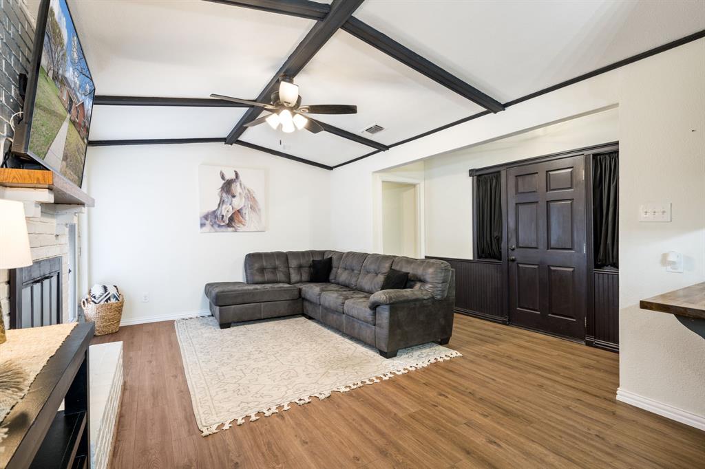 Colonial Ac #2 - Residential