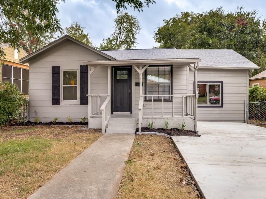 Welcome to your beautifully renovated home in the heart of Fort Worth’s Cultural District! ? Just minutes from Downtown, Dickies Arena, and the Museum District, this stunning remodel offers modern finishes, an open layout, and a spacious backyard perfect for entertaining. This 3 bed, 2 bath home is perfect for any first time buyer, or investor looking long term. The access to I30 and downtown makes it ideal. Come check it out today!