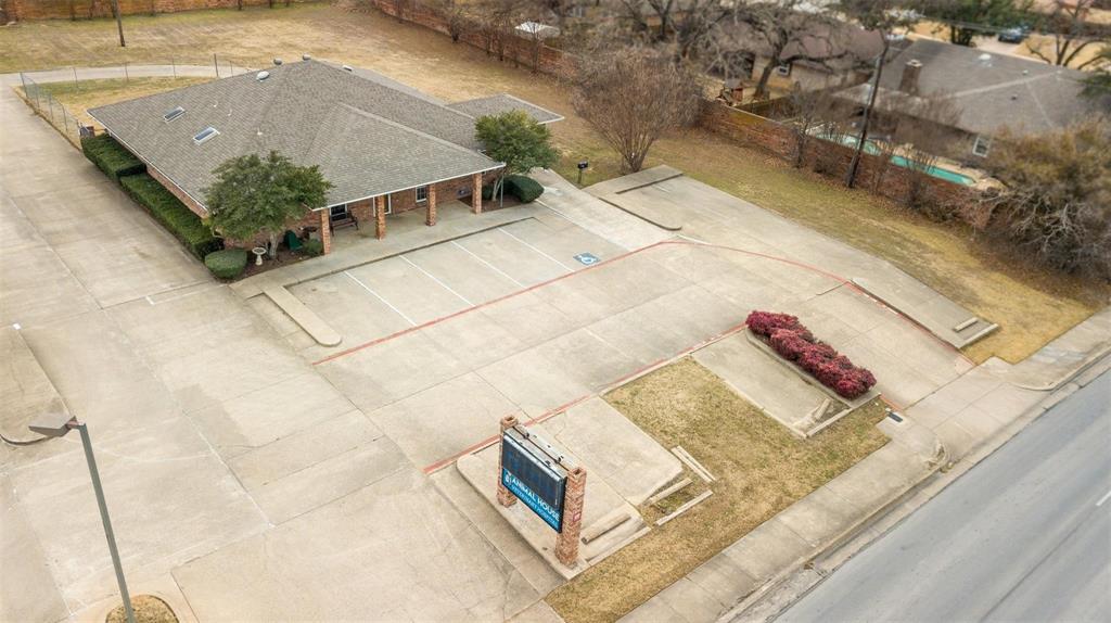 2500 Harwood Road