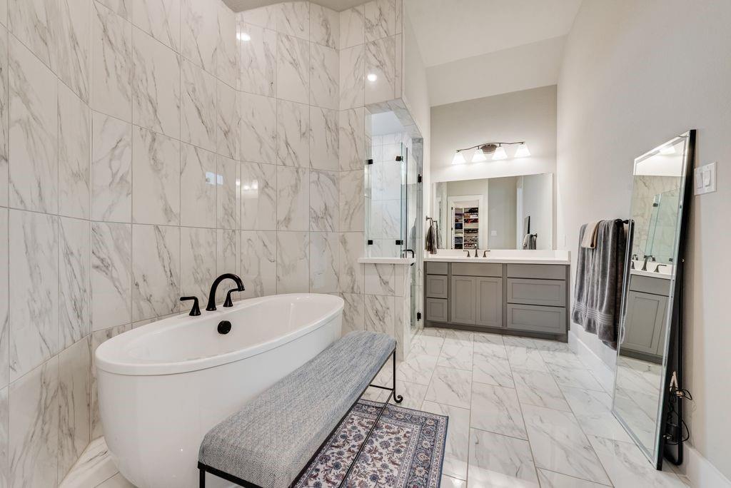 Ladera Tavolo Park - Residential