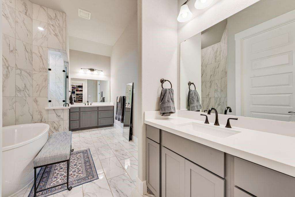 Ladera Tavolo Park - Residential