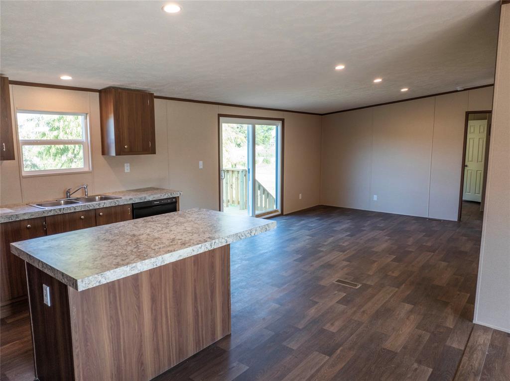 WALDEN ESTATES - Residential