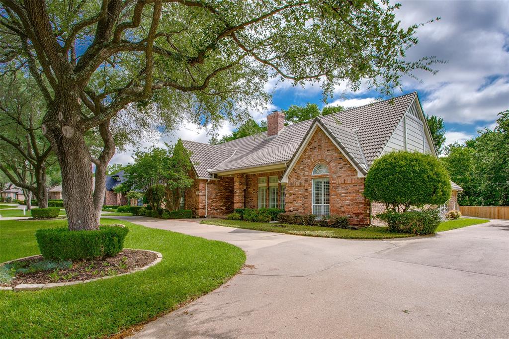 806 Kensington Drive